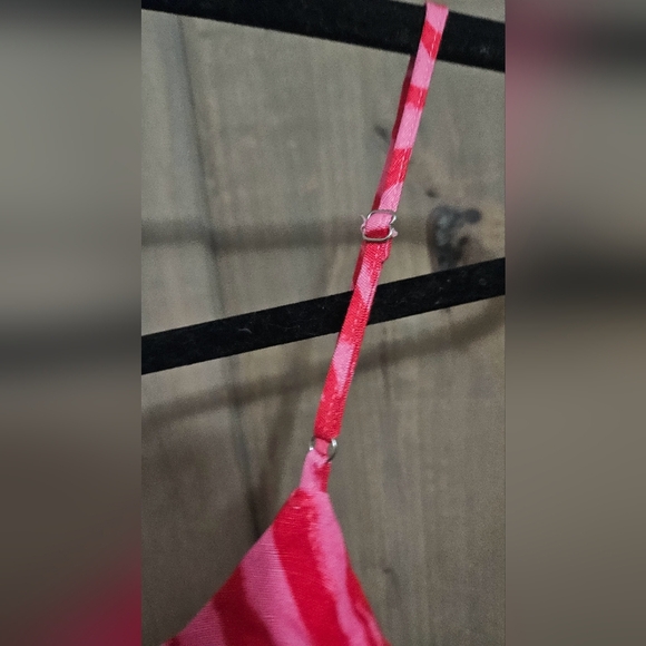 H&M Tie Front Linen Blend Bralette Crop Top. Zebra Print Red/Pink. Size XS NWT - Picture 14 of 16